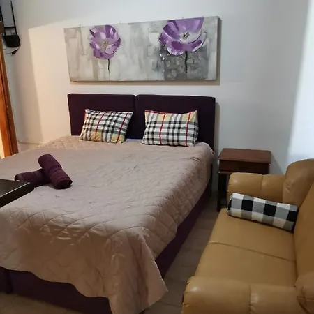 Apartment Hamboula *