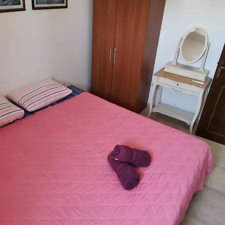 Apartment Hamboula Polis